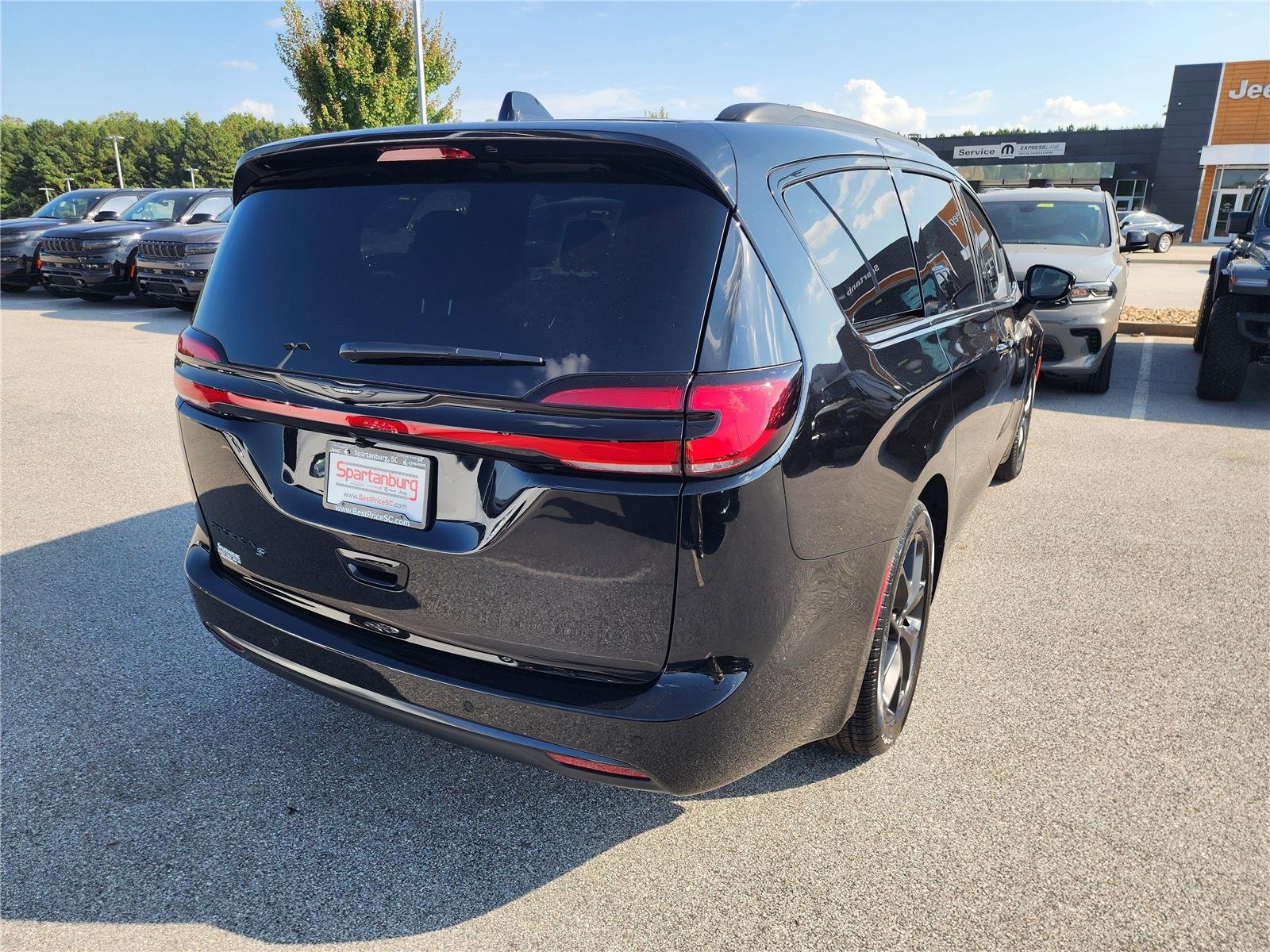 2026 Chrysler Pacifica Select - Photo 6