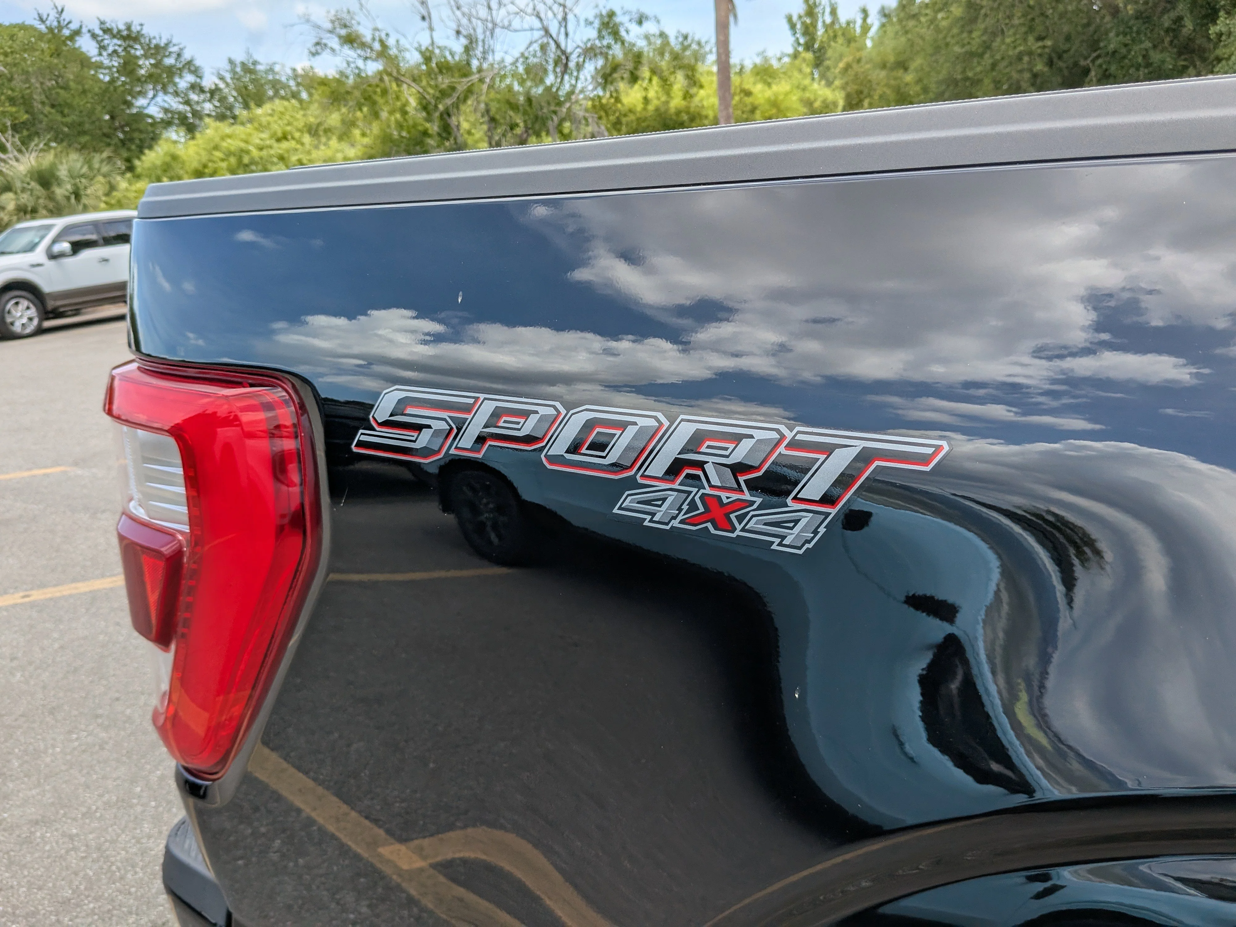 Certified Used 2023 Agate Black Metallic Ford LARIAT image 42