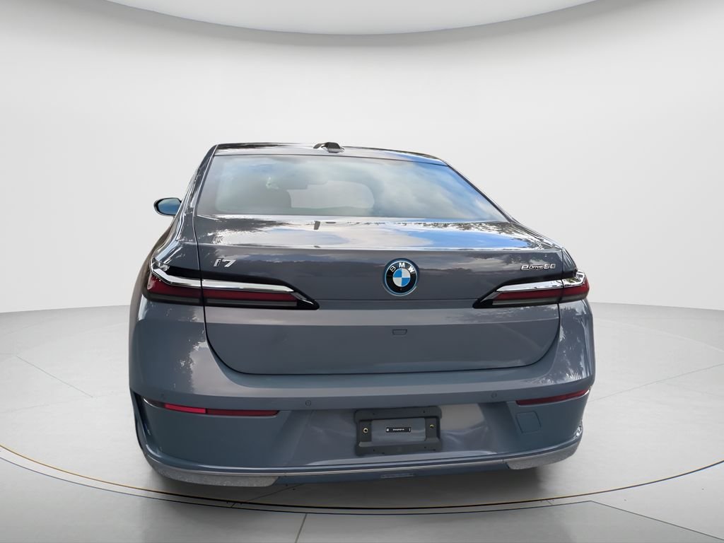 2026 BMW i7 50 - Photo 6