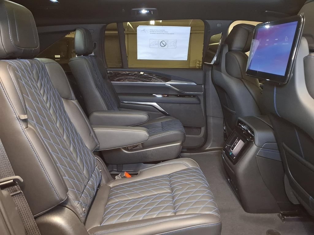 2026 Cadillac Escalade IQ Sport - Photo 20