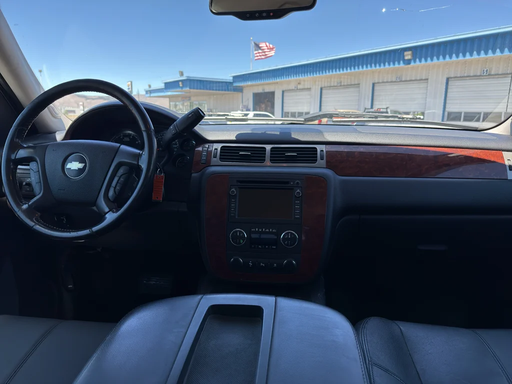 Used 2010 SHEER SILVER METALLIC Chevrolet LTZ image 14