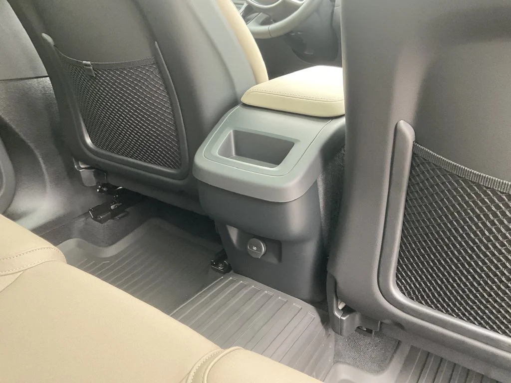 New 2027 Gray Volvo B5 Core image 19
