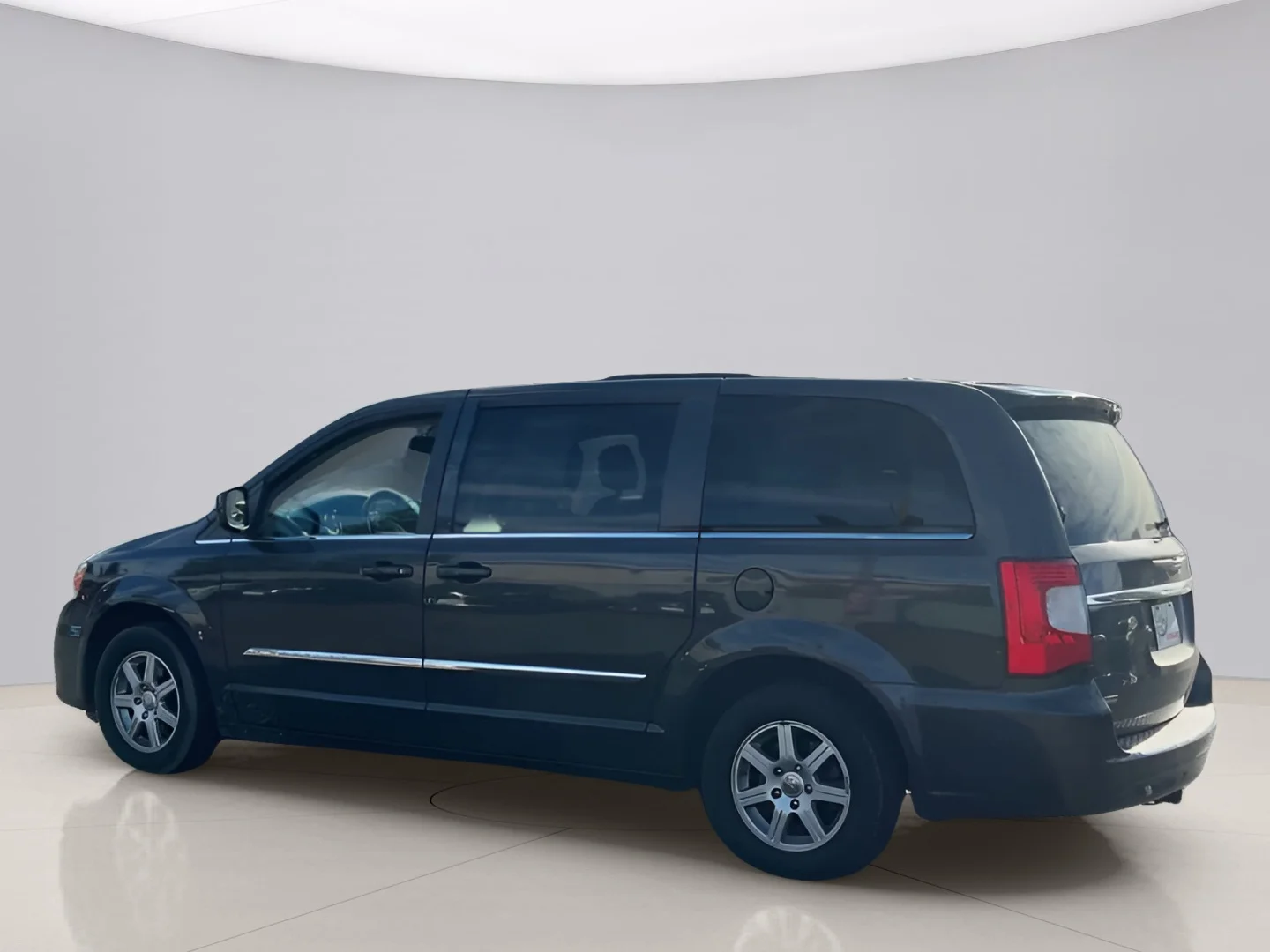 Used 2012 Gray Chrysler TOURING image 6