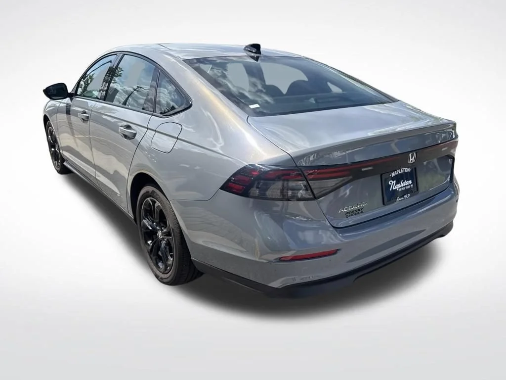Certified Used 2025 Urban Gray Pearl Honda 1.5T SE image 51