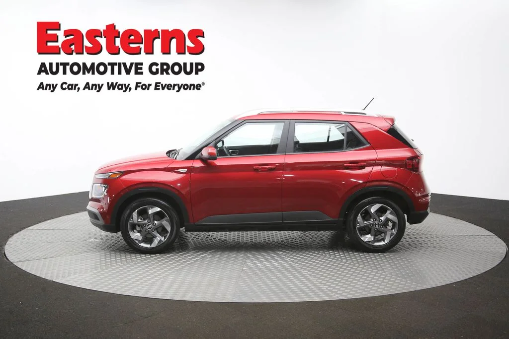 Used 2025 Red Hyundai SEL image 61