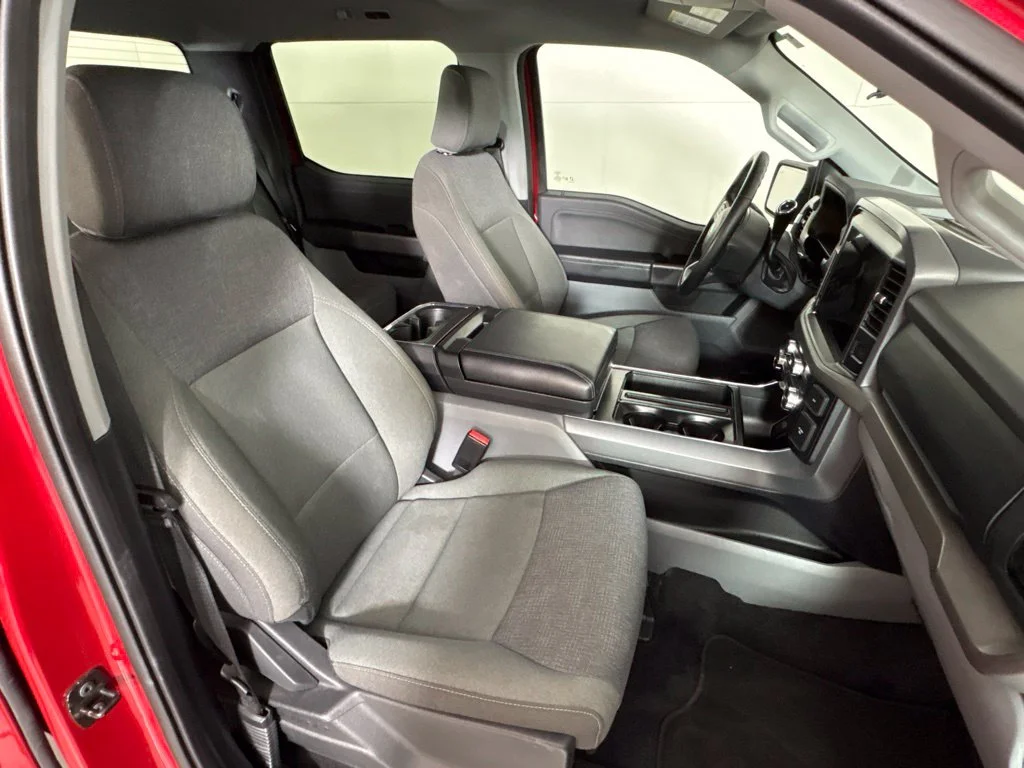 Used 2025 Red Ford XLT image 20