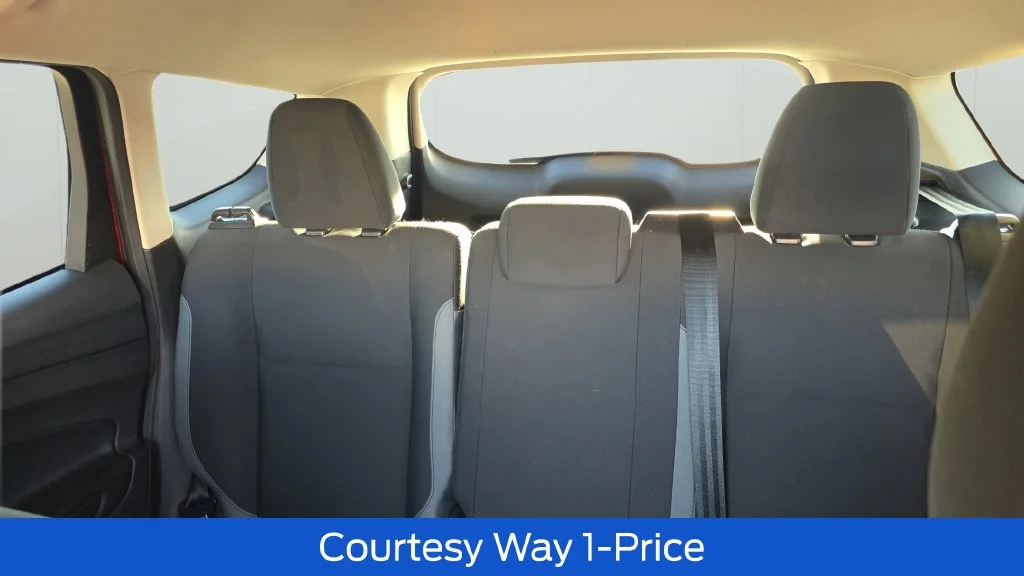 Used 2014 Orange Ford S image 13