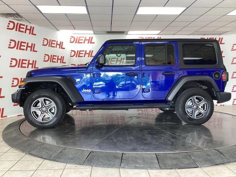 Used 2019 Blue Jeep Unlimited Sport S image 4