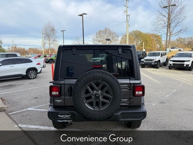 New 2026 Granite Crystal Metallic Clear-Coat Exterior Paint Jeep Sport S image 4