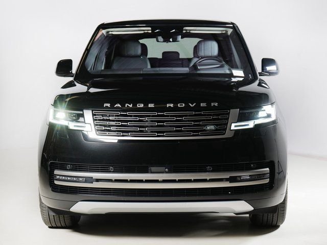 Used 2023 Santorini Black Metallic Land Rover SE image 8