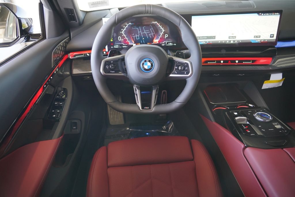 New 2027 Black Sapphire Metallic BMW 550e xDrive image 24