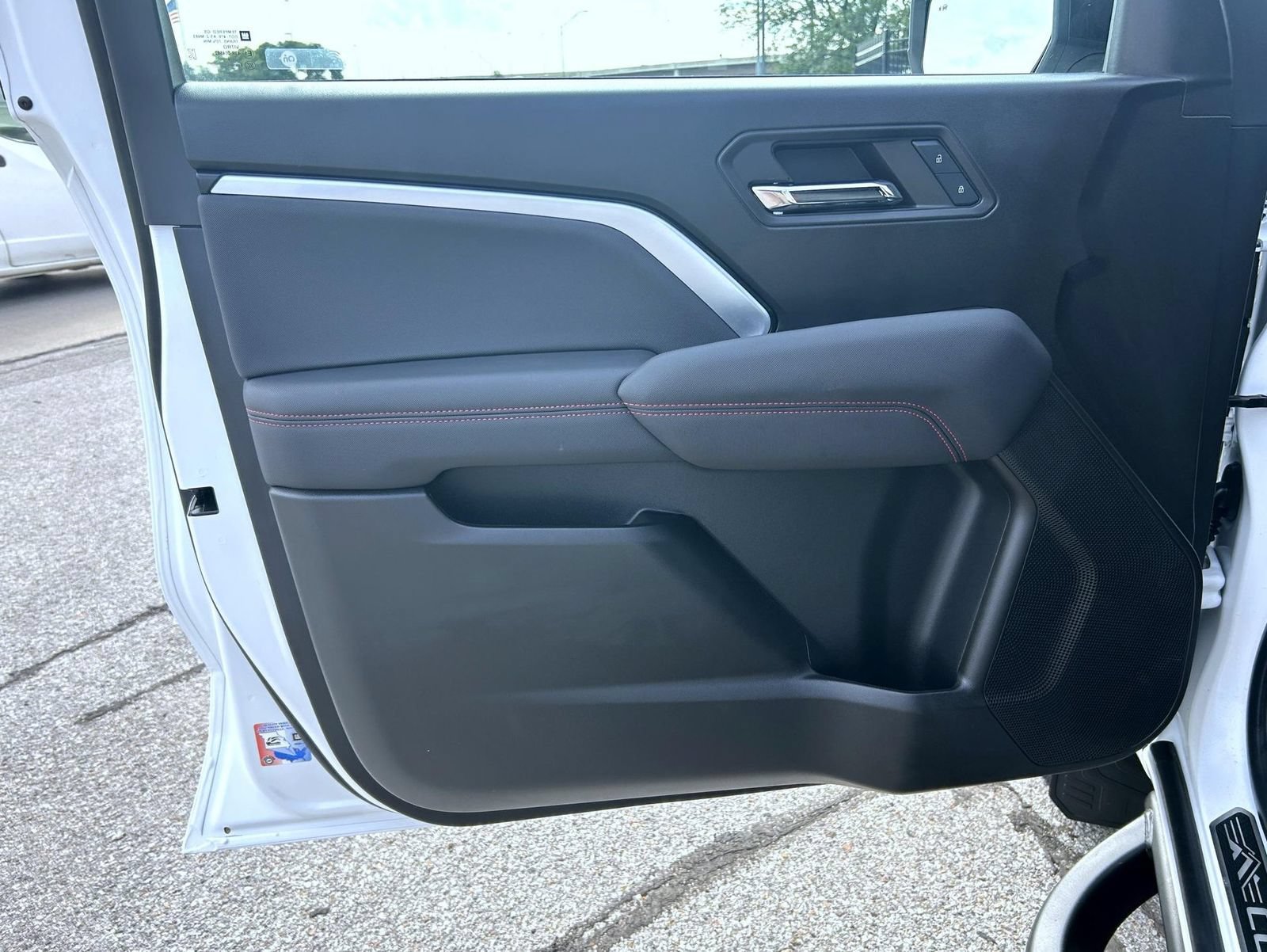 2024 Chevrolet Colorado Z71 - Photo 9