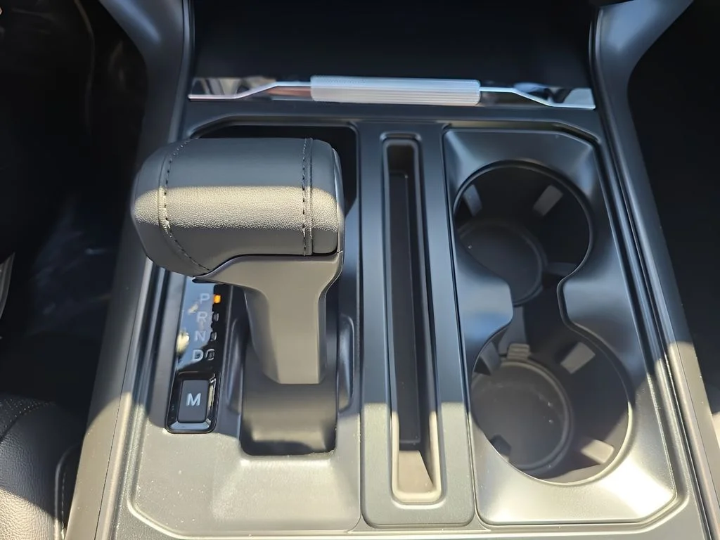 New 2025 Iconic Silver Metallic Ford Lariat® image 23