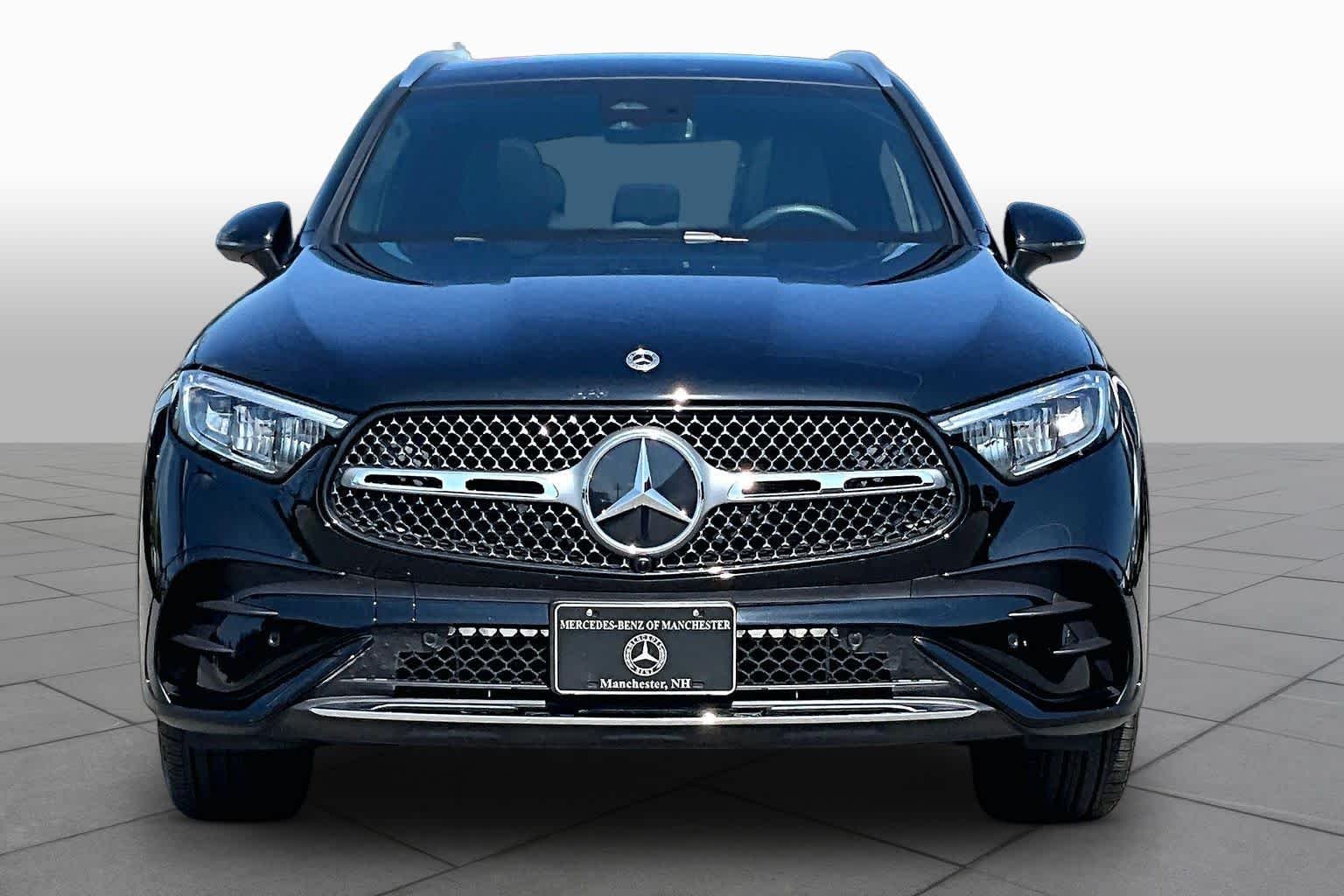 Certified Used 2026 Black Mercedes-Benz GLC 300 image 4