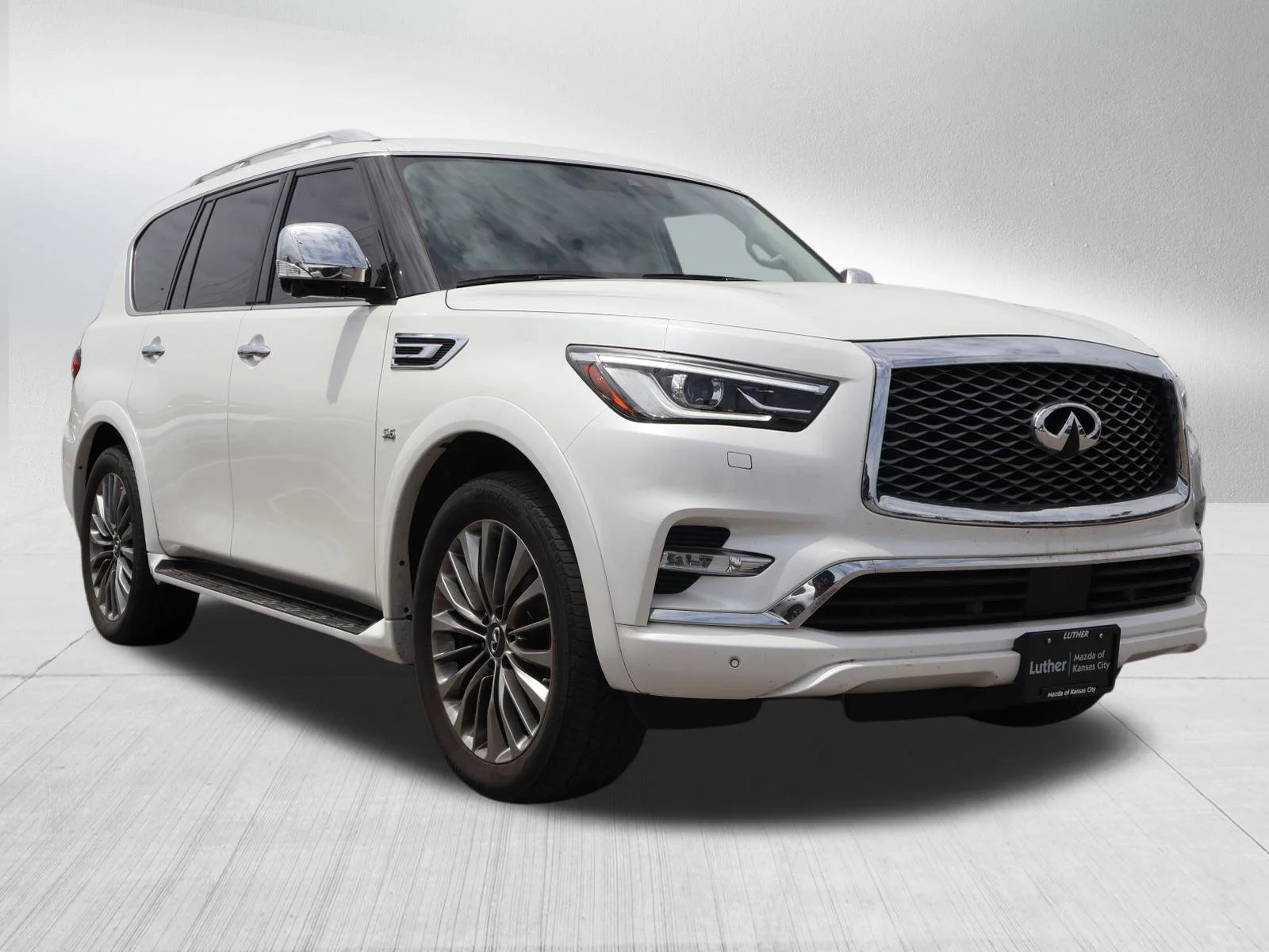 2019 INFINITI QX80's photo