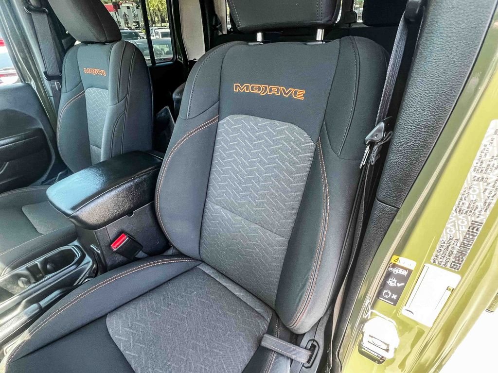 Used 2021 Green Jeep Mojave image 26