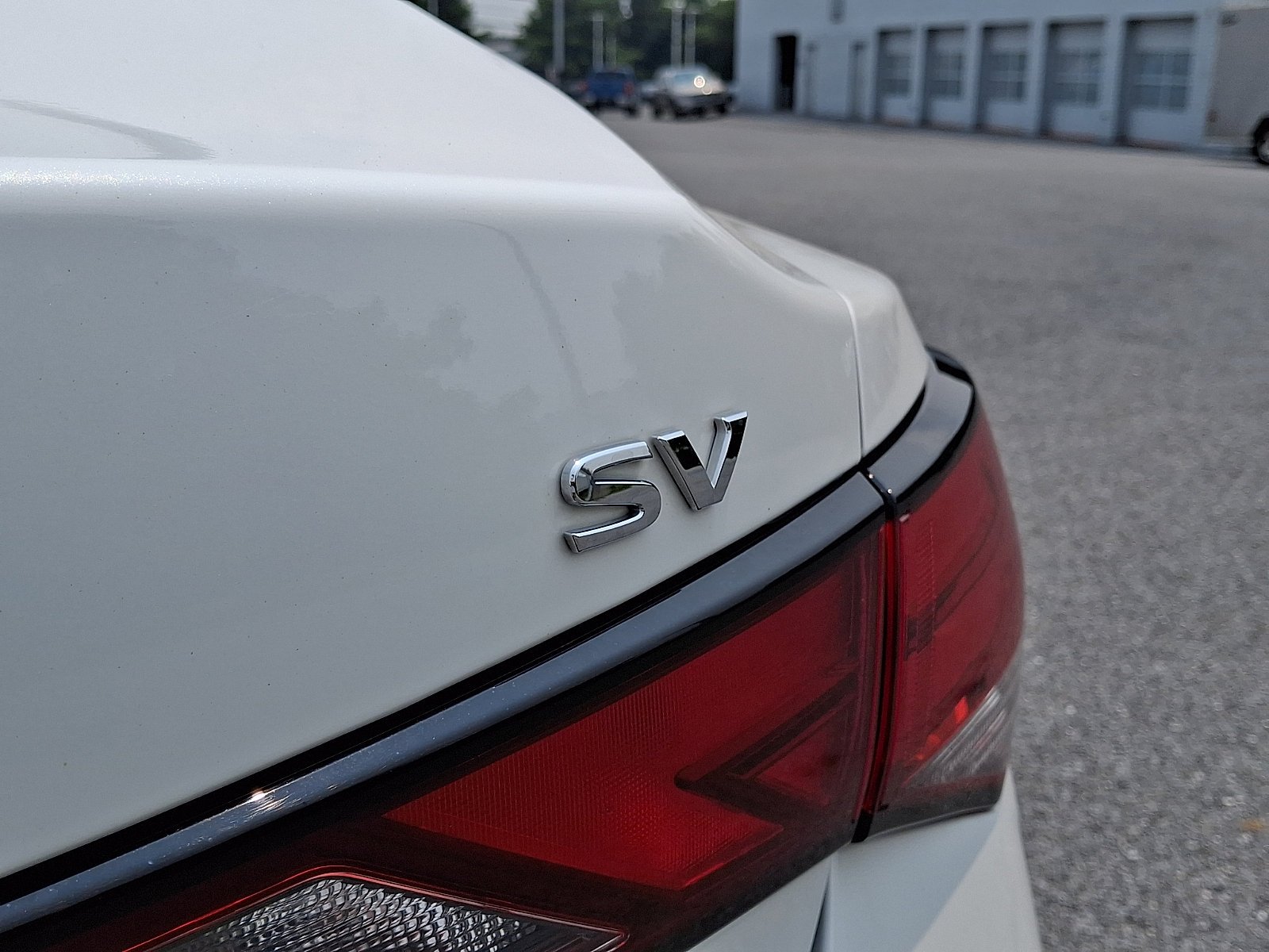 Used 2020 Aspen White Tricoat Nissan SV image 30