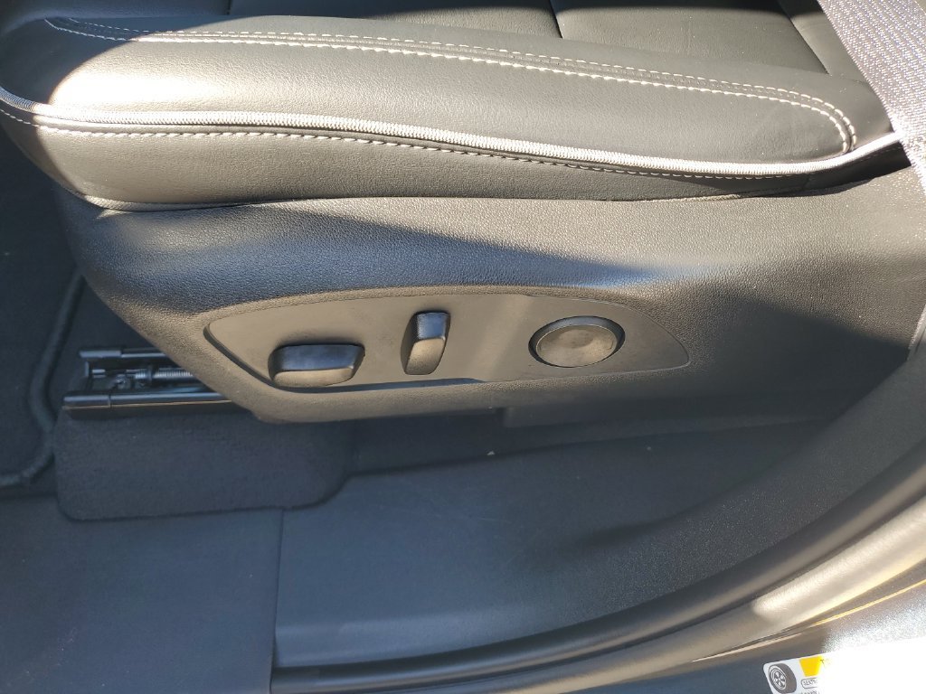 Used 2026 Blue Smoke Metallic Chevrolet LT - Standard Range image 25