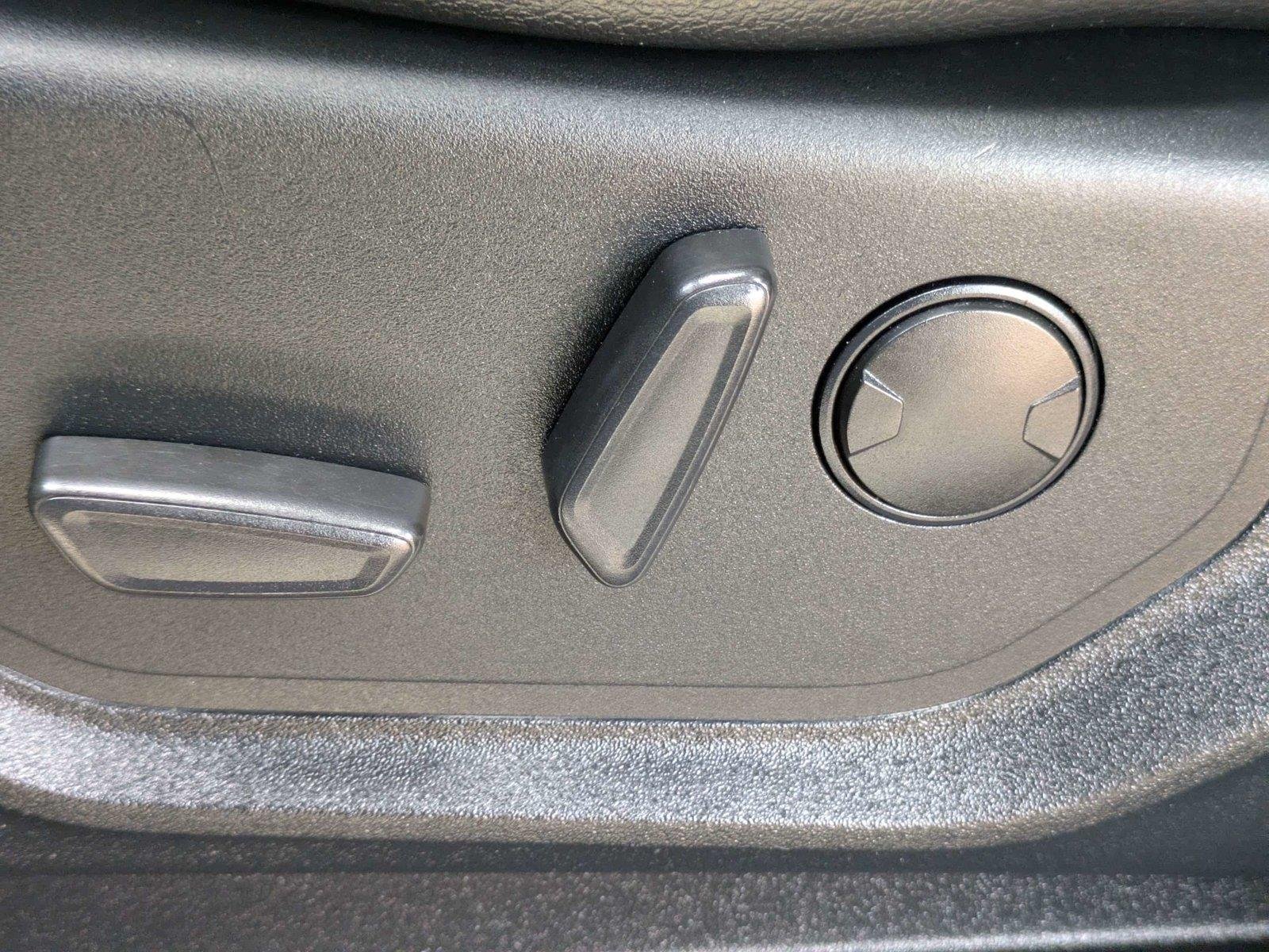 Used 2020 Agate Black Ford Lariat image 22