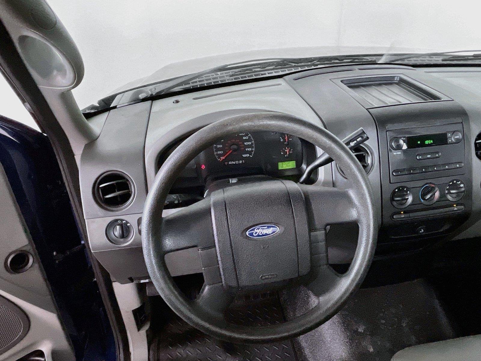 Used 2007 Dark Blue Pearl Metallic Ford XL image 20