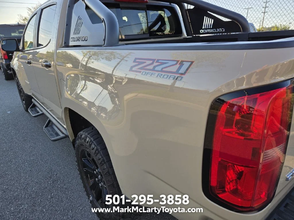 Used 2022 Beige Chevrolet Z71 image 9