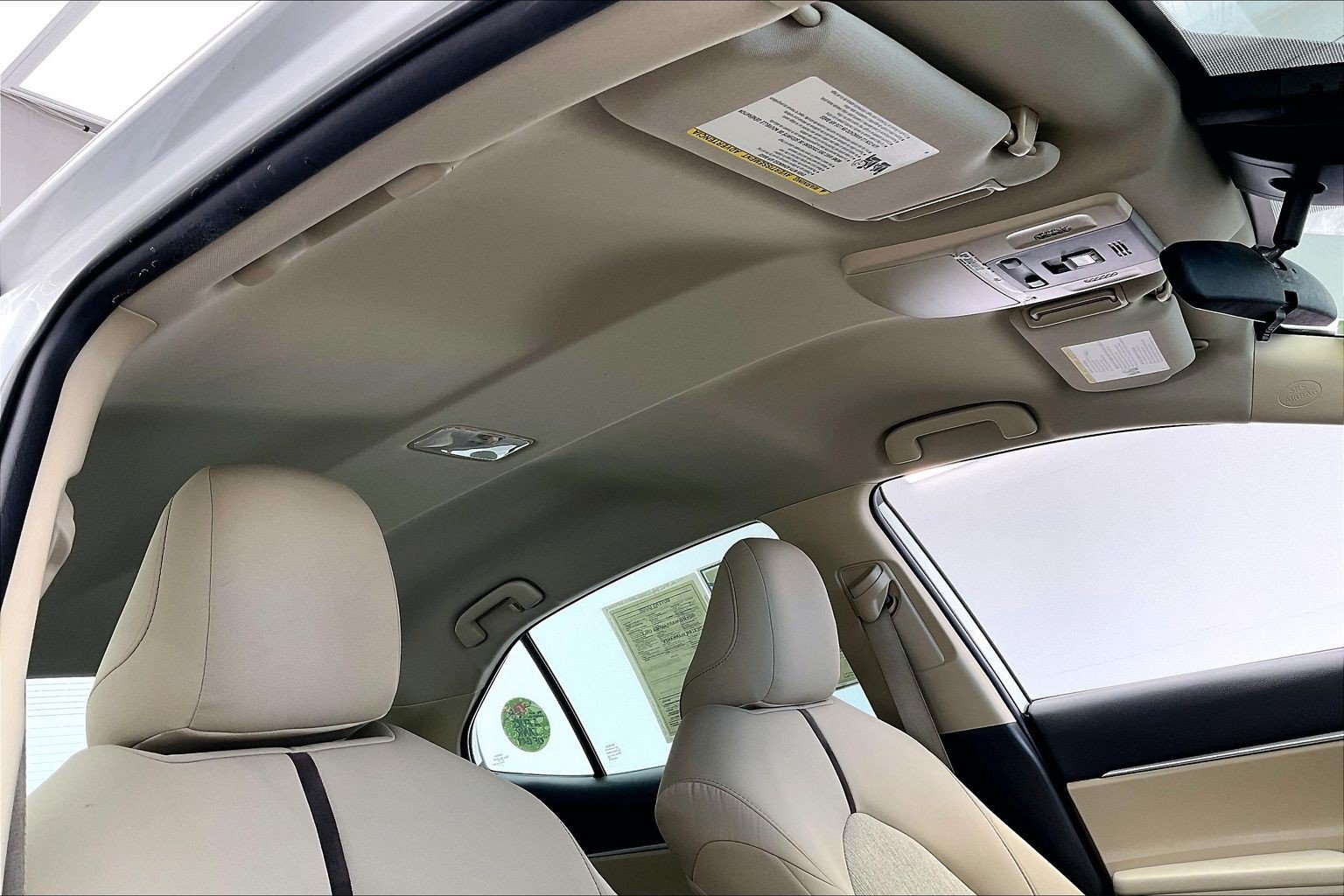 Used 2020 Super White Toyota LE image 25