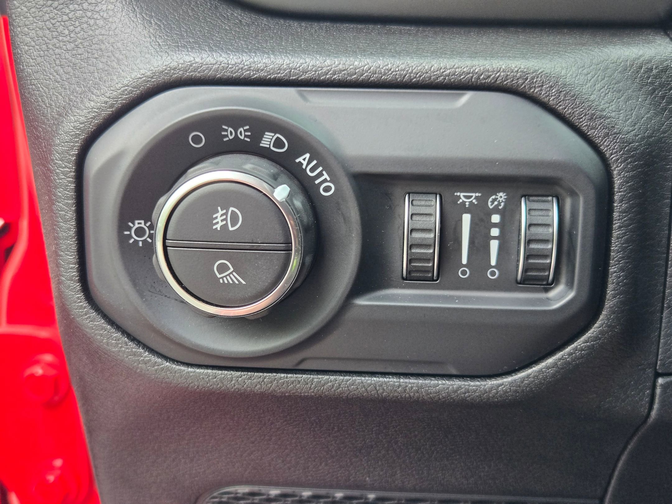 Used 2021 Firecracker Red Clearcoat Jeep Sport S image 24