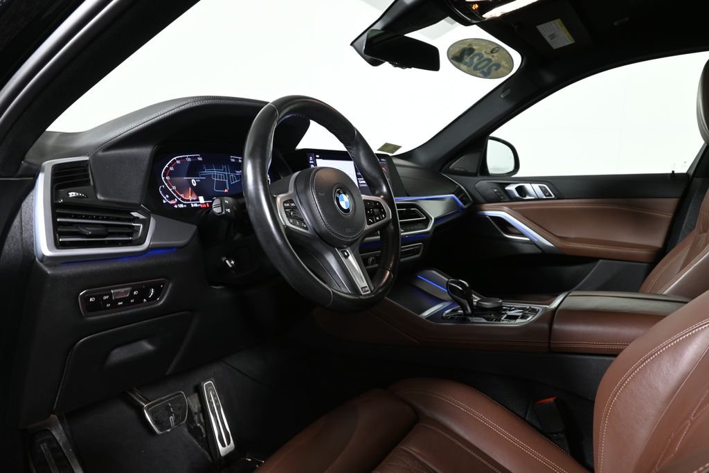 Used 2021 Black Sapphire Metallic BMW xDrive40i image 15