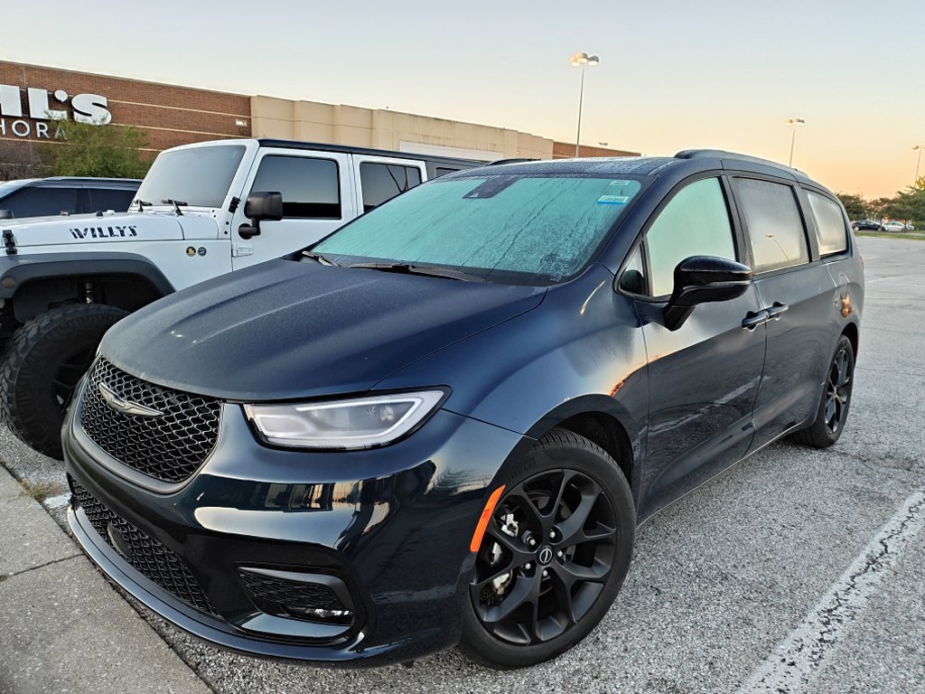 2025 Chrysler Pacifica Limited