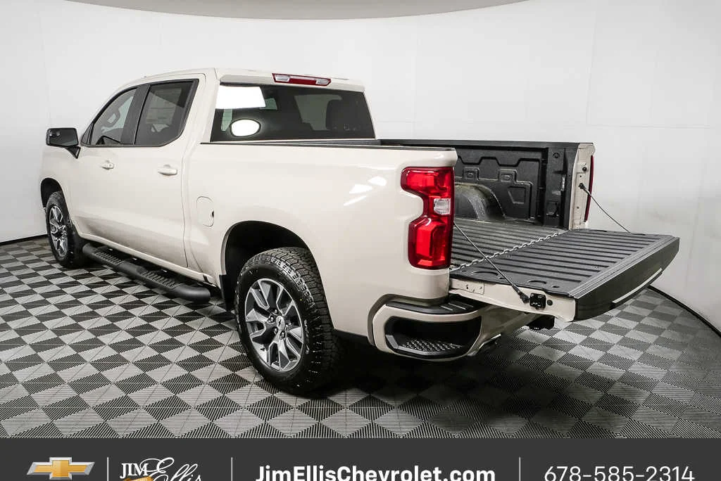 New 2026 White Sands Chevrolet RST image 31