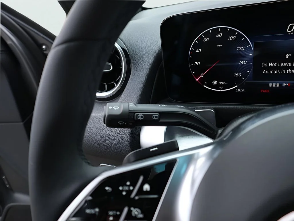 New 2026 Mountain Grey Metallic Mercedes-Benz GLB 250 image 37