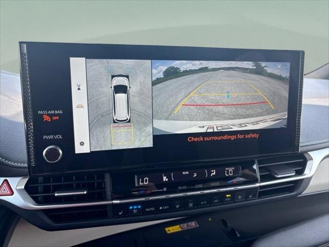 Certified Used 2026 WIND CHILL PEARL Toyota  image 12
