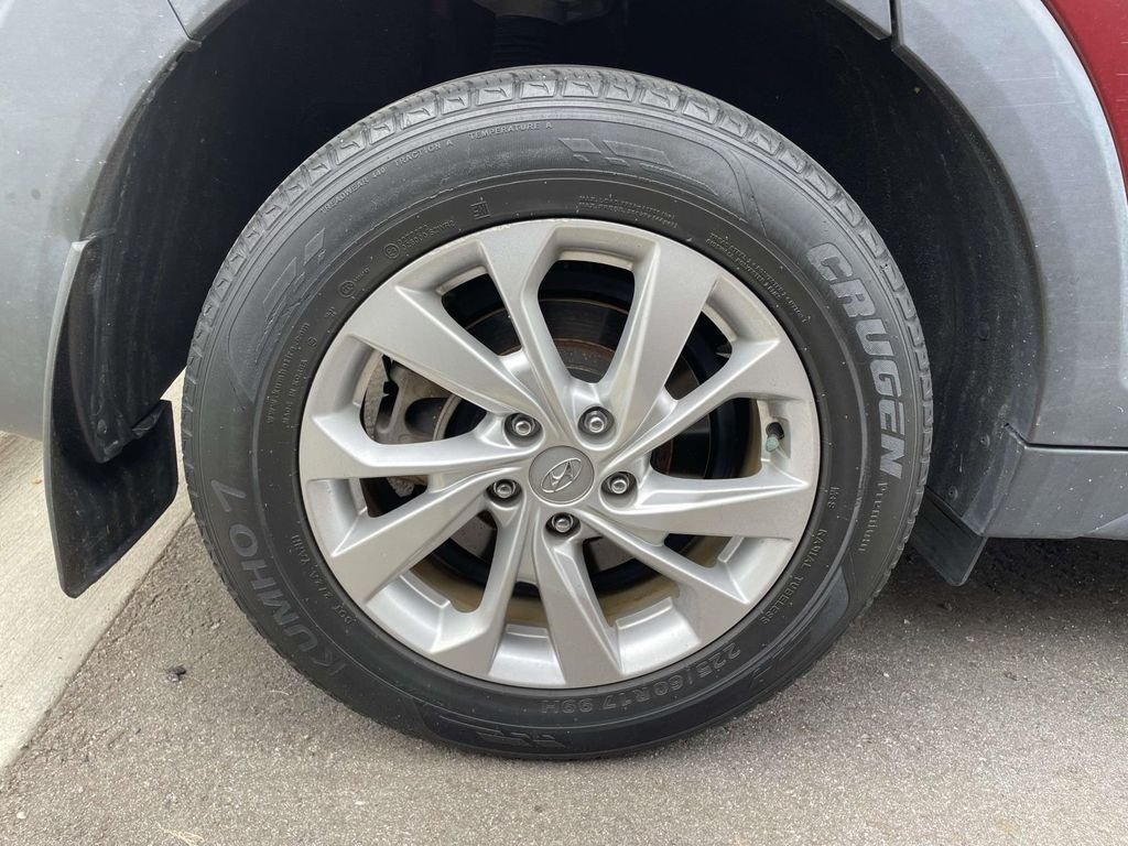 Used 2019 Gemstone Red Hyundai SE image 5
