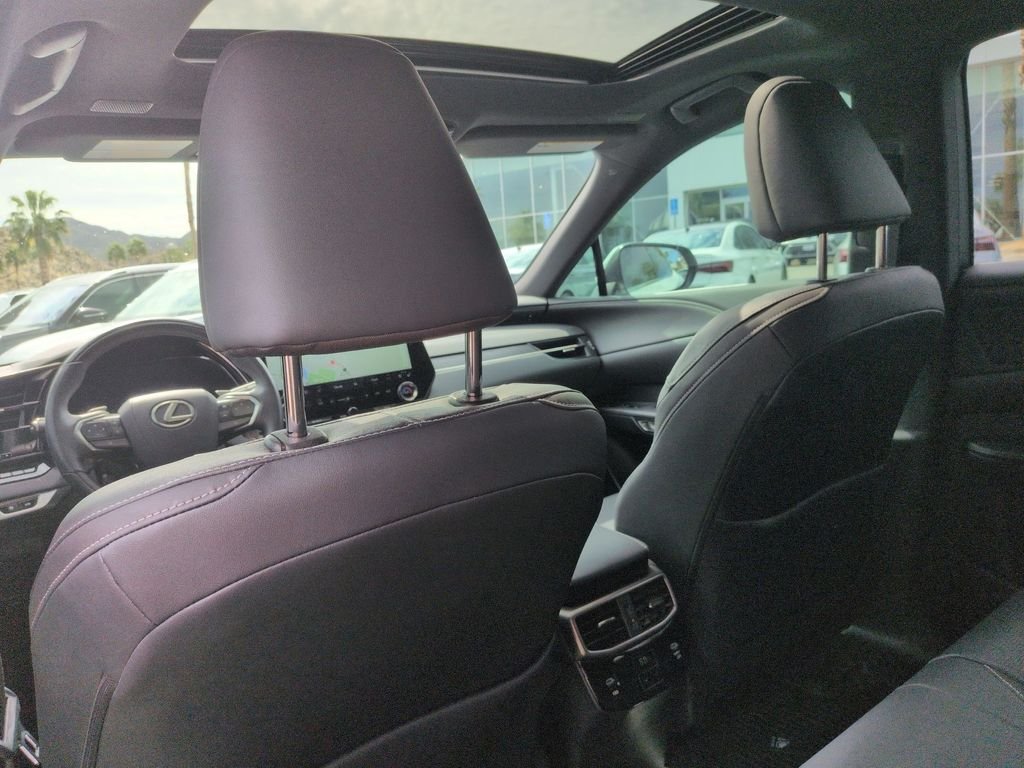 Used 2024 White Lexus 350 Premium Plus image 19