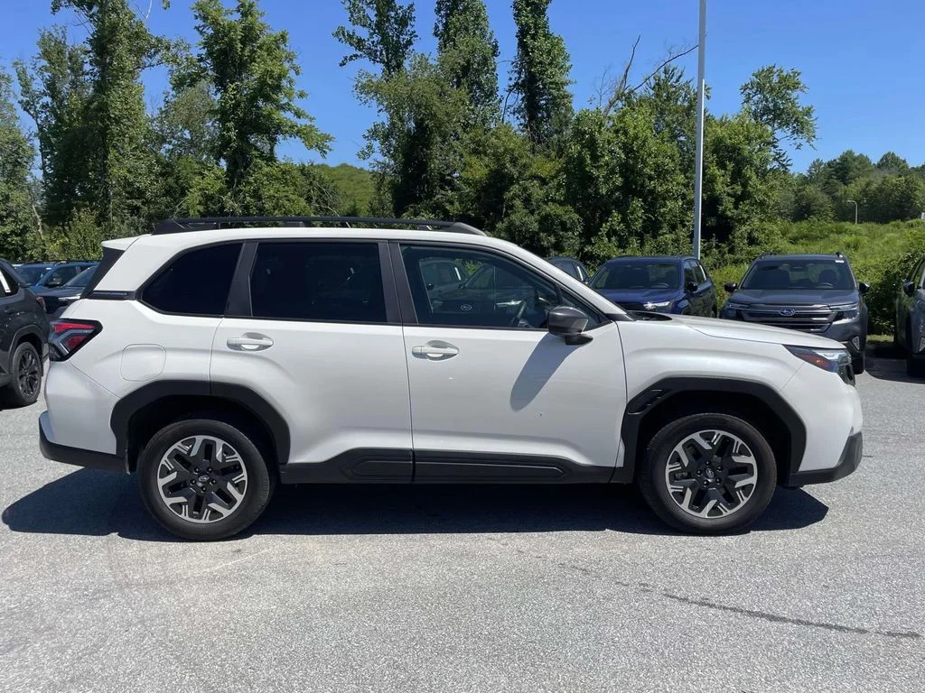 Used 2025 Crystal White Pearl Subaru Premium image 28