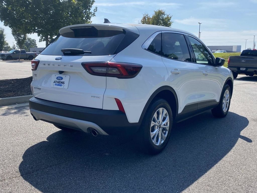 Certified Used 2024 Oxford White Ford Active image 3