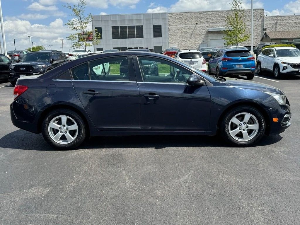 Used 2015 Chevrolet Cruze 1LT with VIN 1G1PC5SB2F7182374 for sale in St. Peters, MO