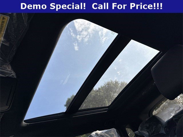 Used 2025 Crystal Black Pearl Acura w/A-Spec Package image 24