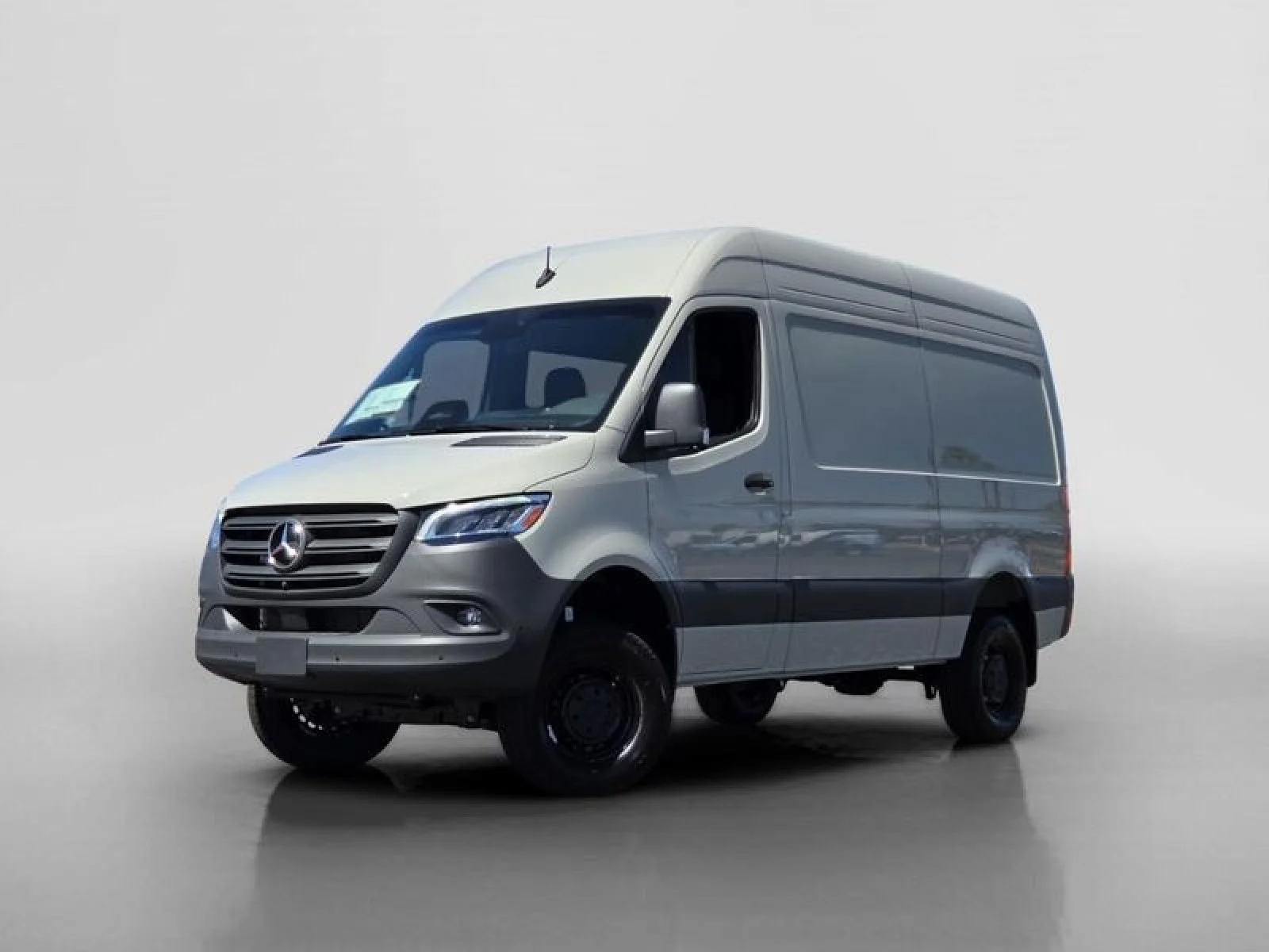 2026 Mercedes-Benz Sprinter 2500 144 WB HO AWD's photo