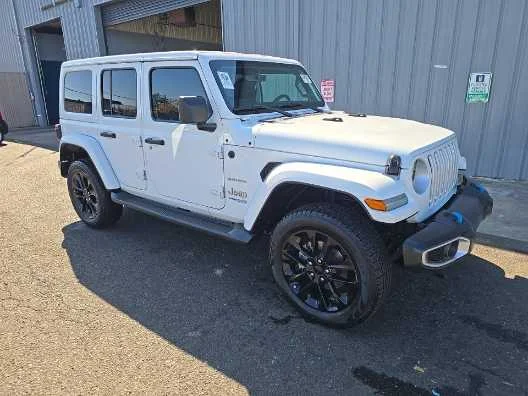 Used 2022 Bright White Clearcoat Jeep Unlimited Sahara image 3