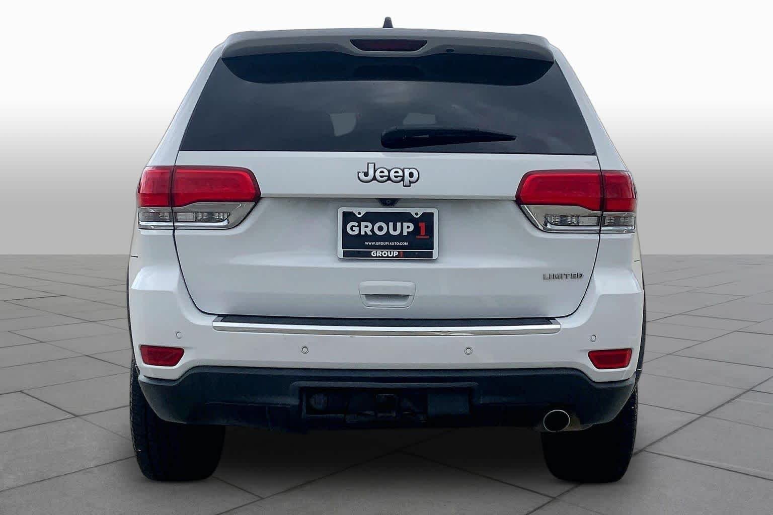 Used 2015 Bright White Clearcoat Jeep Limited image 5