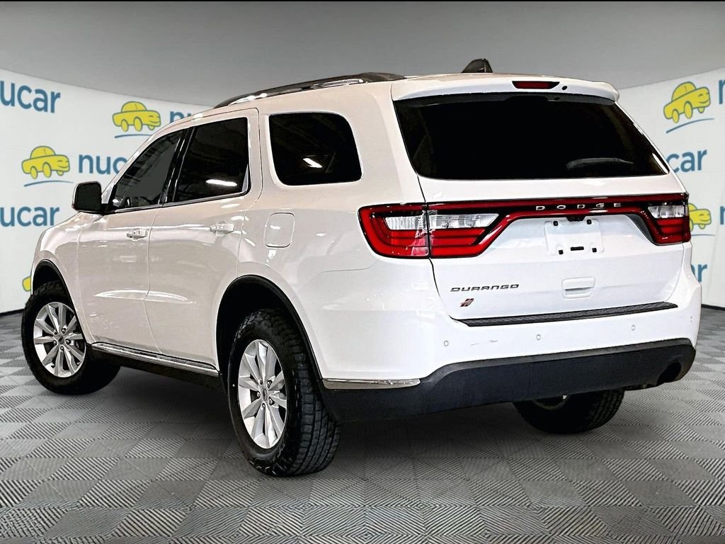 Used 2020 White Dodge SXT Plus image 4