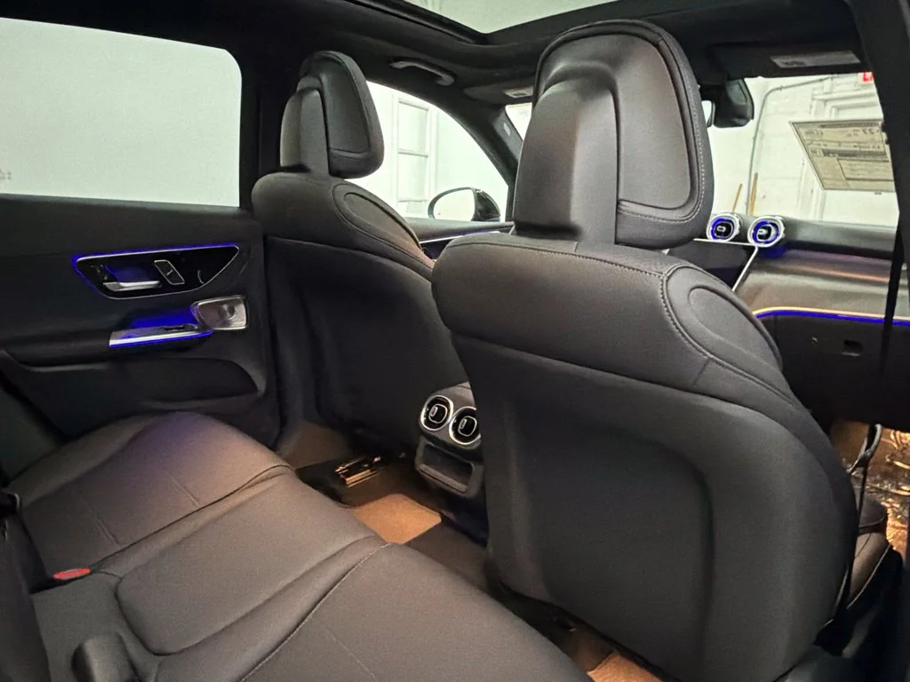 New 2027 Black Mercedes-Benz GLC 300 image 27