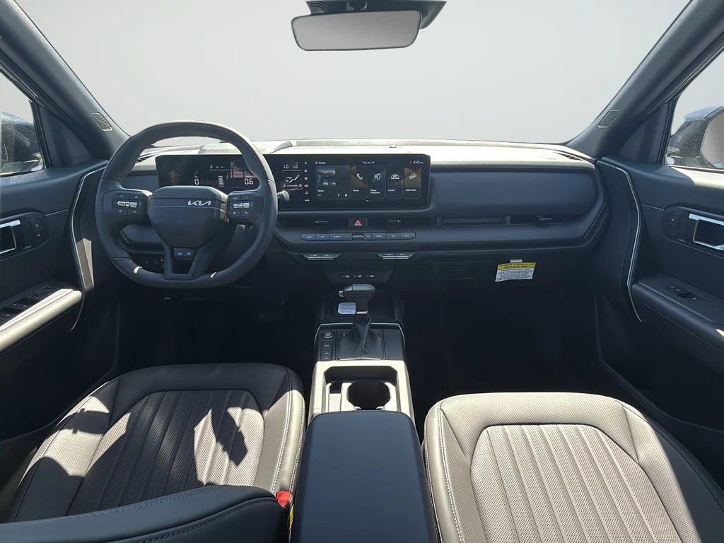 New 2027 Iceberg Green Kia X-Line S image 16
