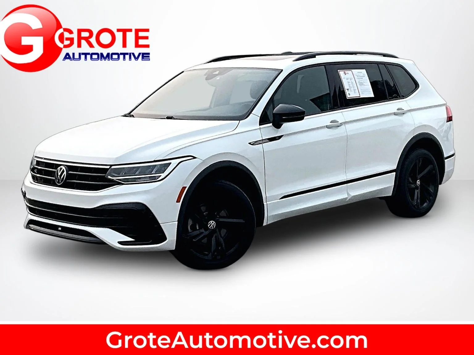 Used 2023 White Volkswagen 2.0T SE R-Line Black image 1