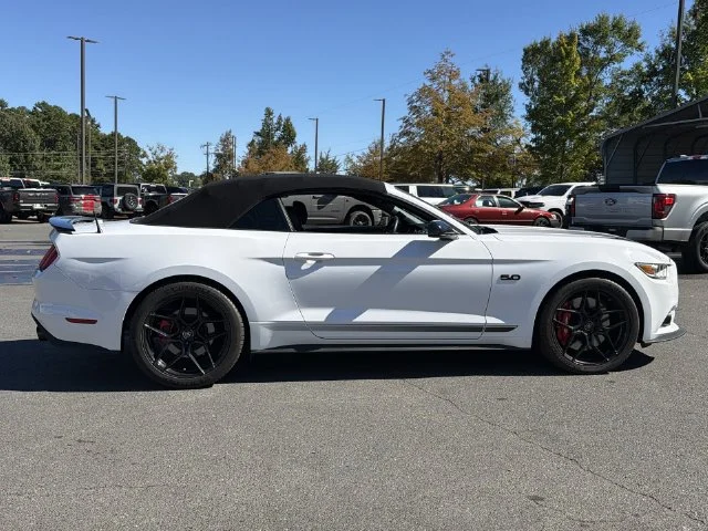 Used 2017 White Ford GT Premium image 5