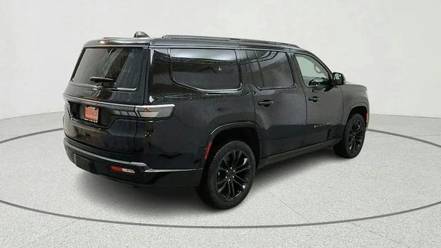 New 2026 High Gloss Black Exterior Paint Jeep Summit Obsidian image 9