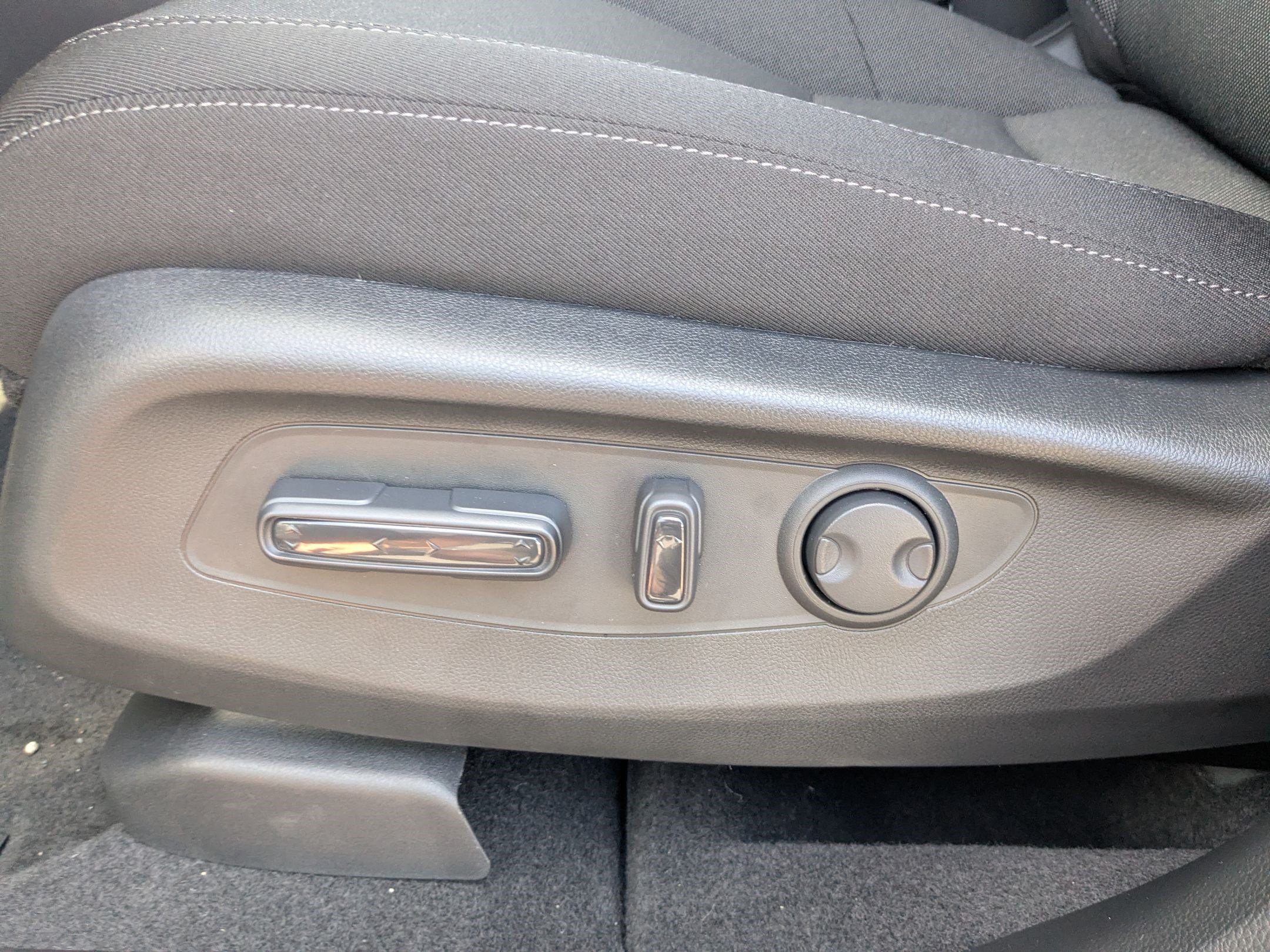 New 2026 Meteorite Gray Metallic Honda EX image 23