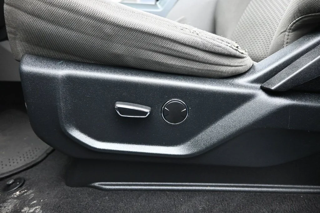 Used 2019 Gray Ford XLT image 10