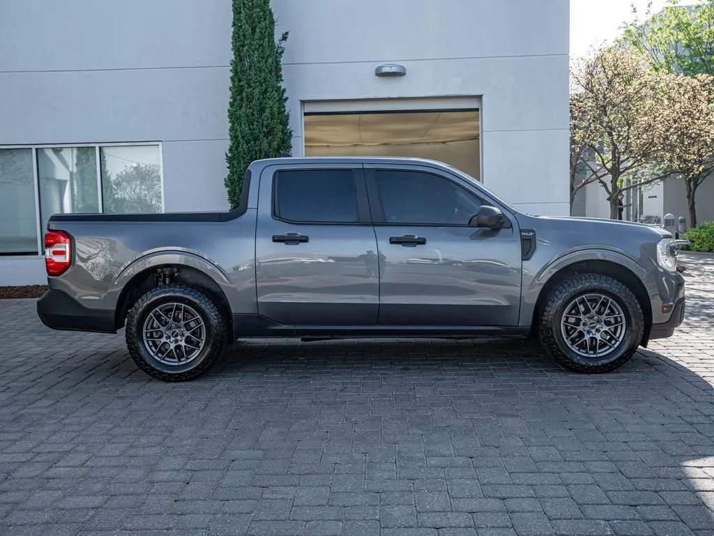 Used 2022 Carbonized Gray Metallic Ford XLT image 4